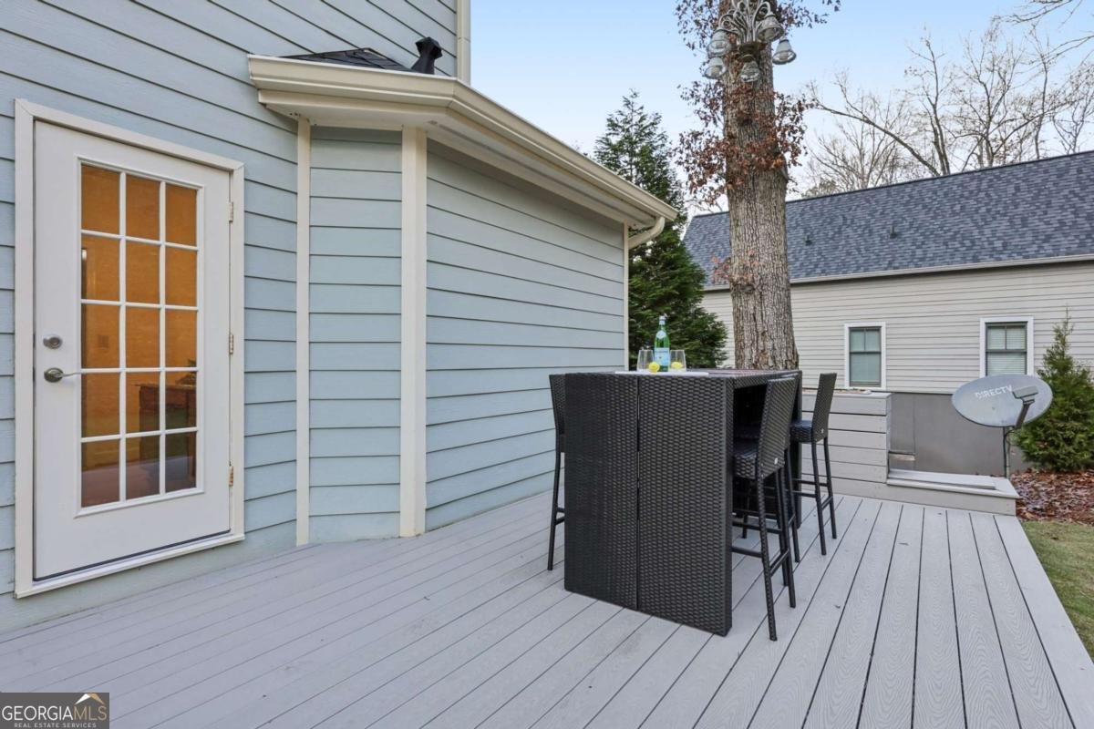 1090 Oakhaven Drive Roswell - 44