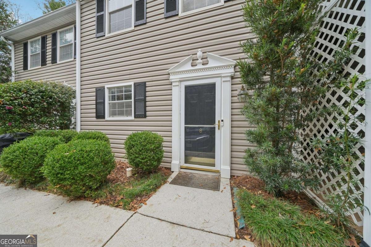 1750 Clairmont Road Decatur - main photo