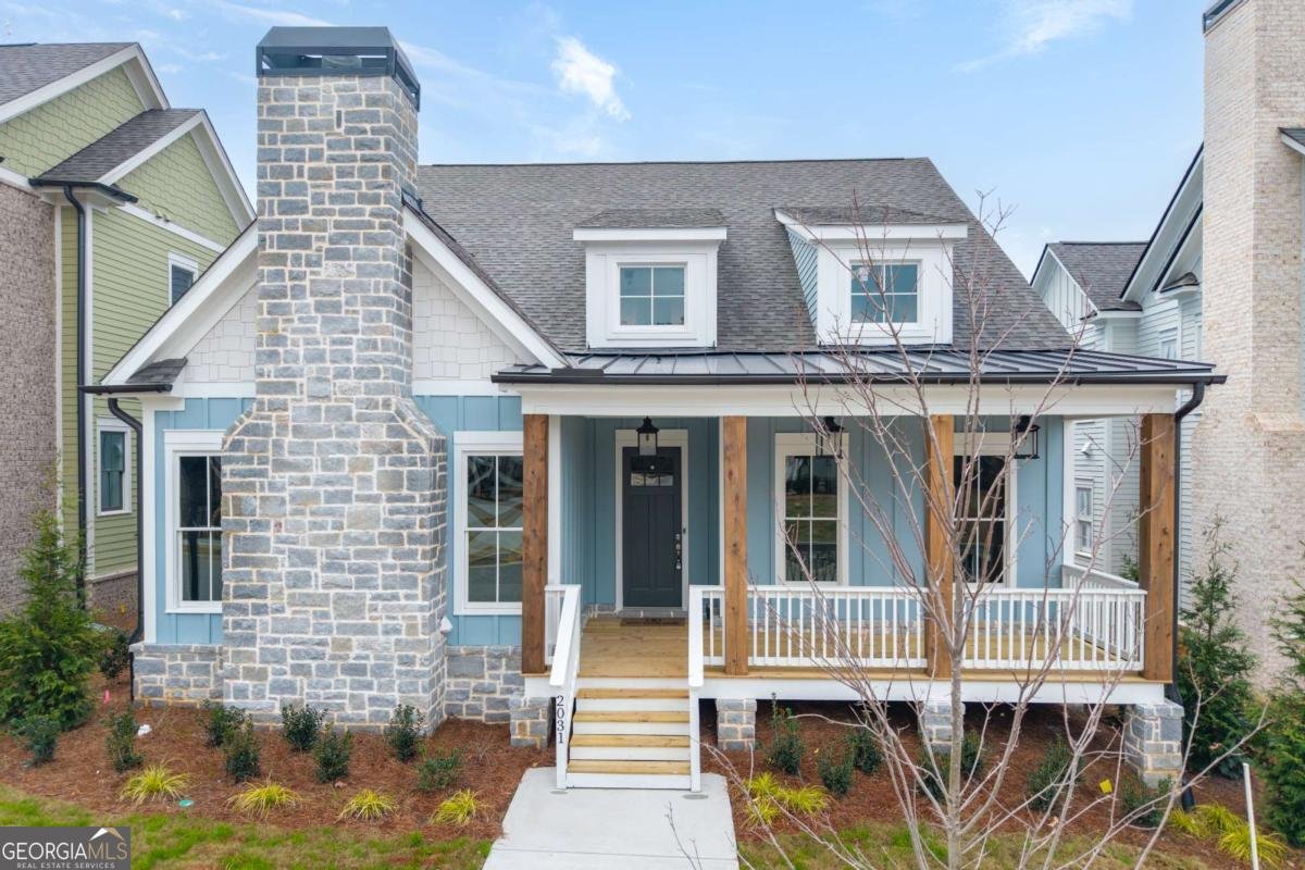 2031 Village Walk Milton - main photo