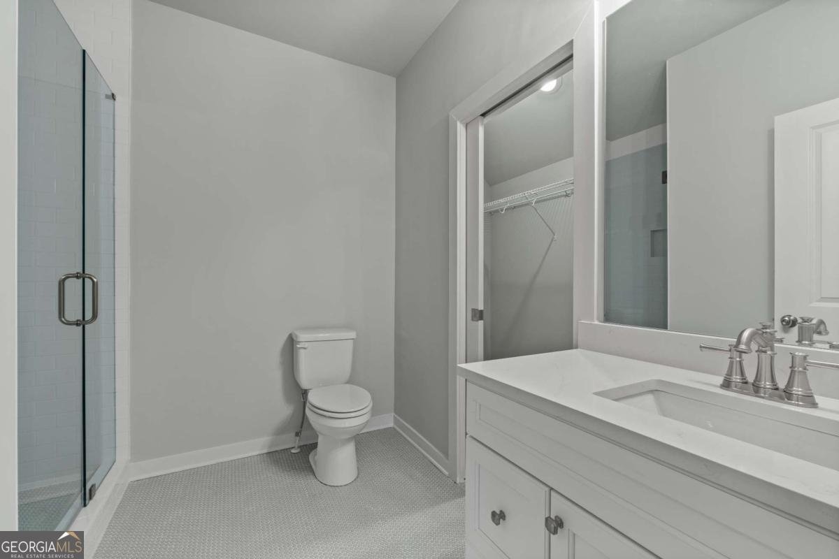 2031 Village Walk Milton - 30