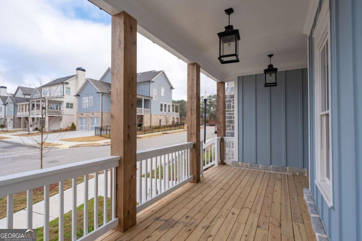 2031 Village Walk Milton - 7