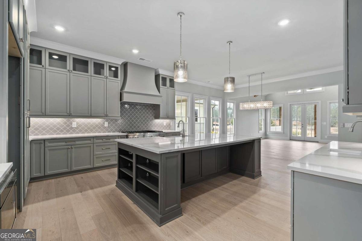 2031 Village Walk Milton - 8