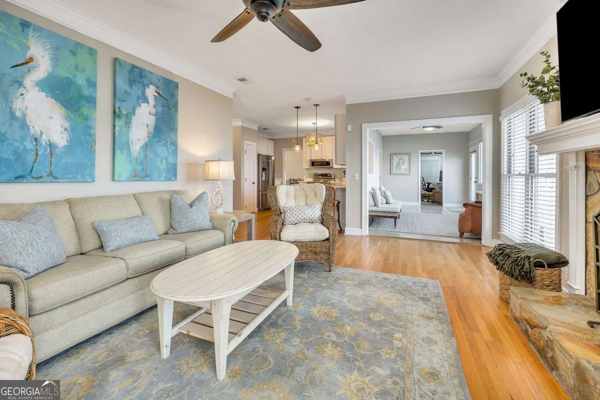 2115 Charing Brunswick - 15