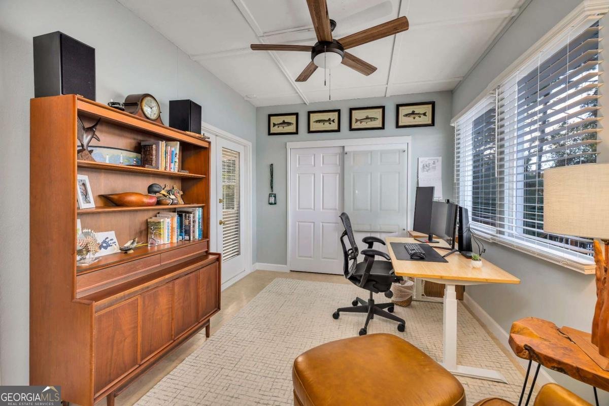 2115 Charing Brunswick - 18