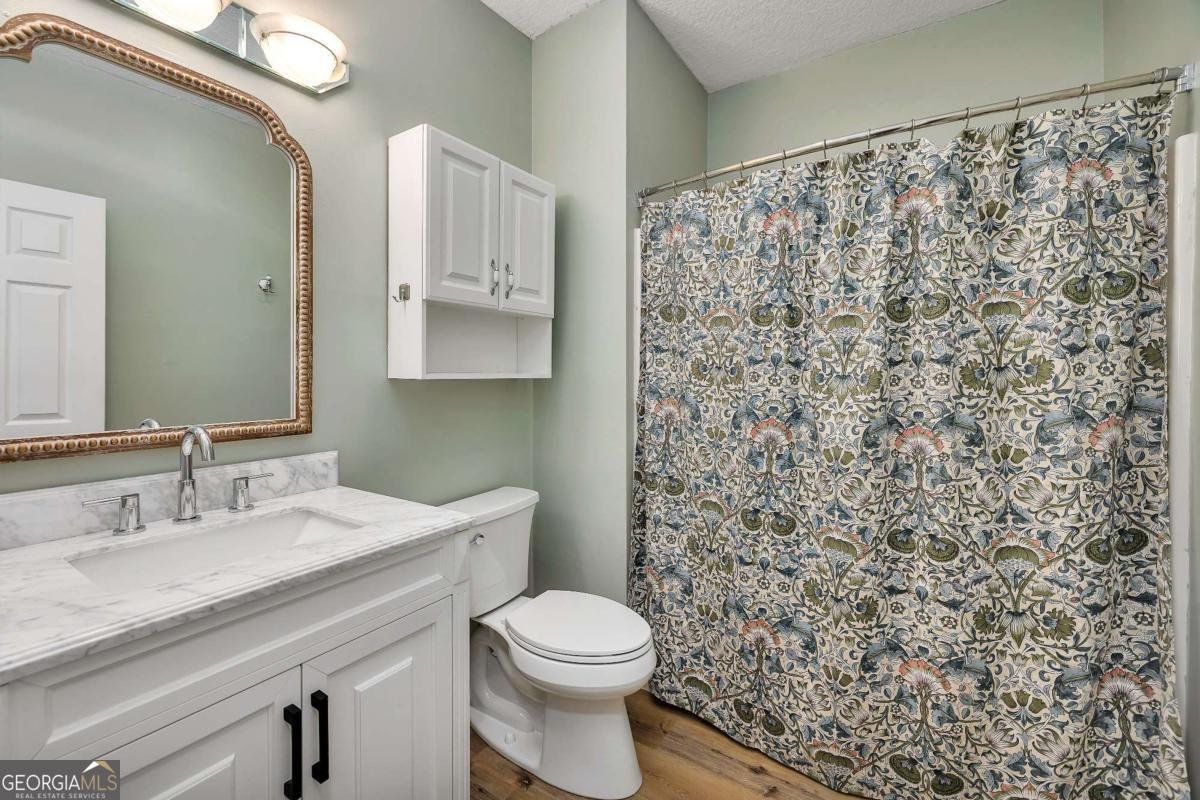 2115 Charing Brunswick - 28