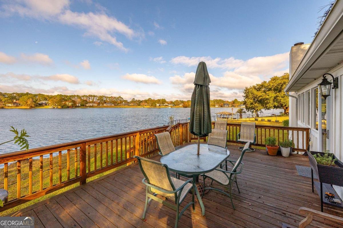 2115 Charing Brunswick - 31