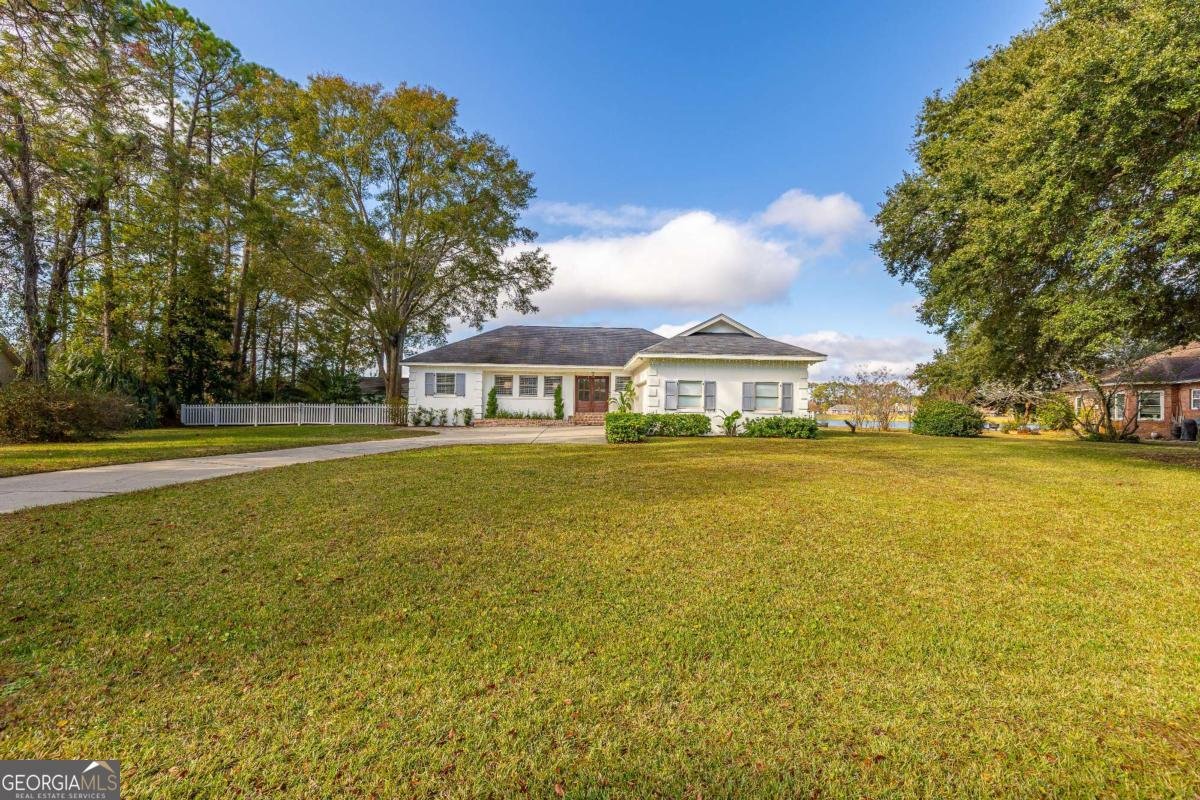 2115 Charing Brunswick - 38