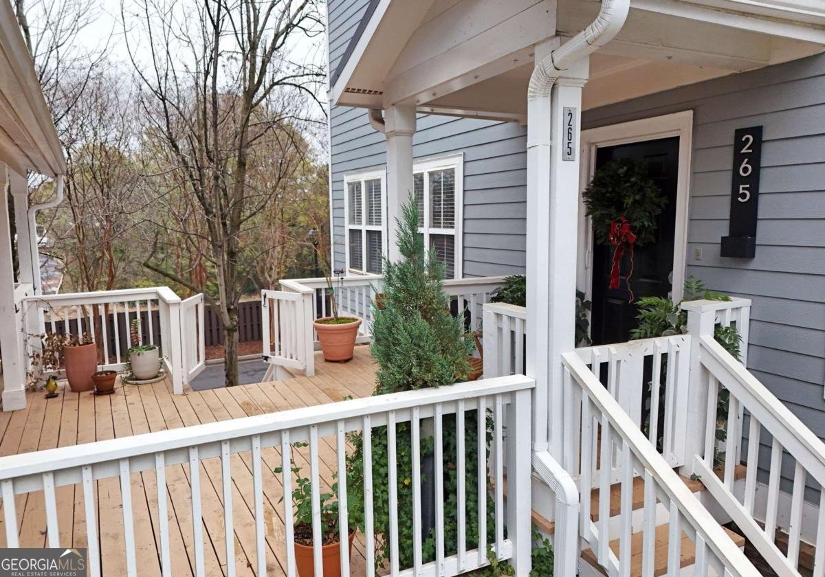 265 CARLYLE PARK Drive Atlanta - 11