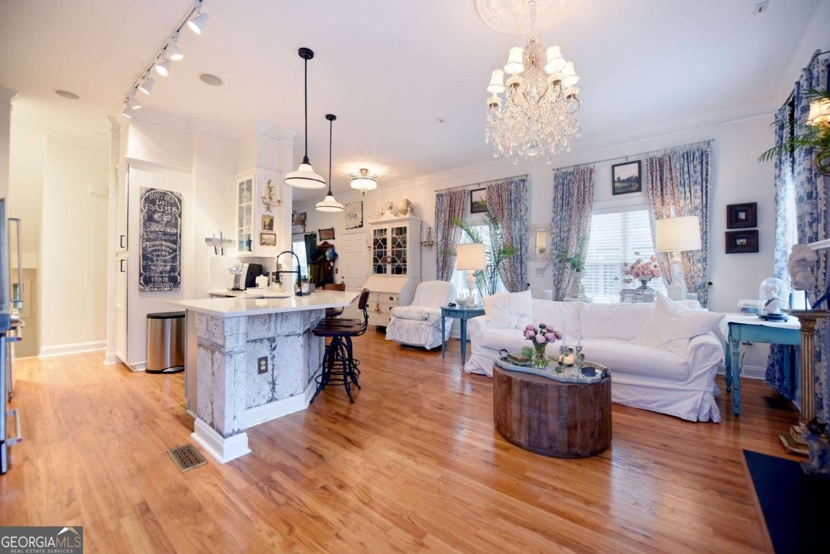 265 CARLYLE PARK Drive Atlanta - 18