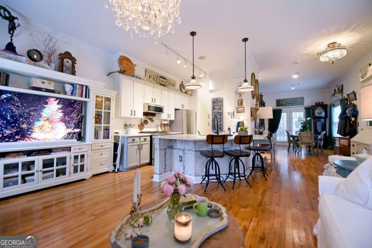 265 CARLYLE PARK Drive Atlanta - 19