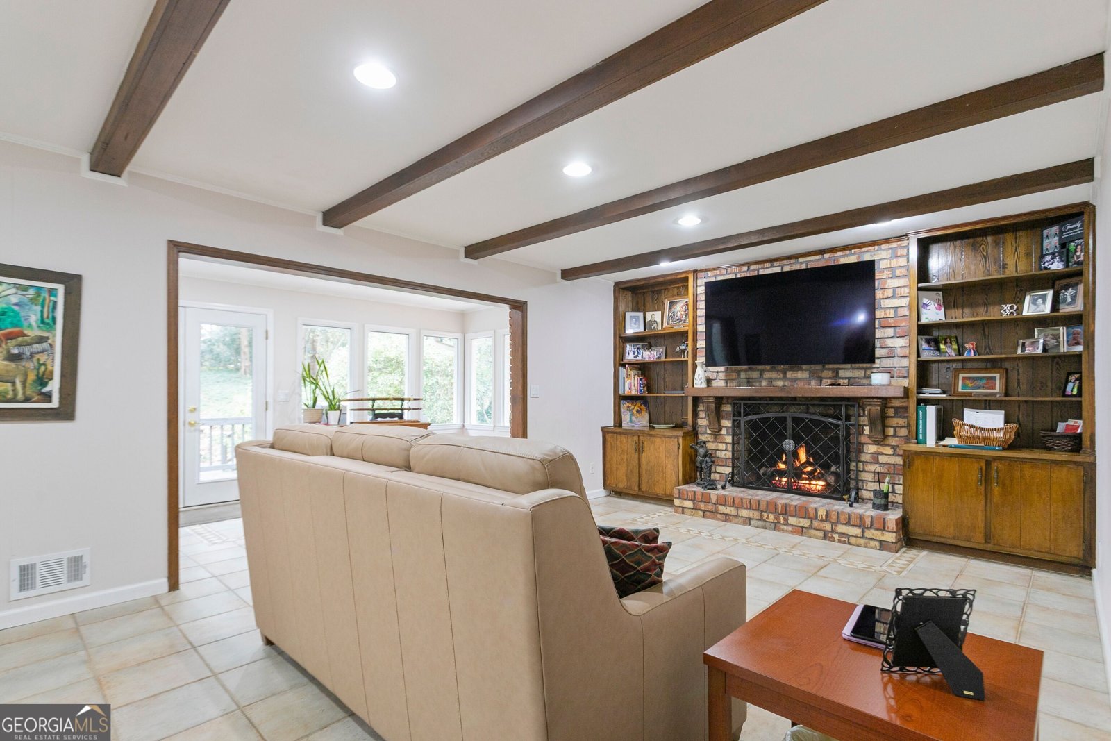 5037 HEATHERDALE Lane Atlanta - 19