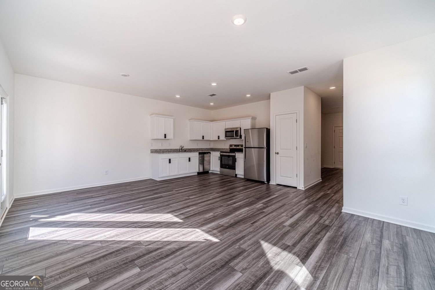 29 Padley Drive Winder - 11