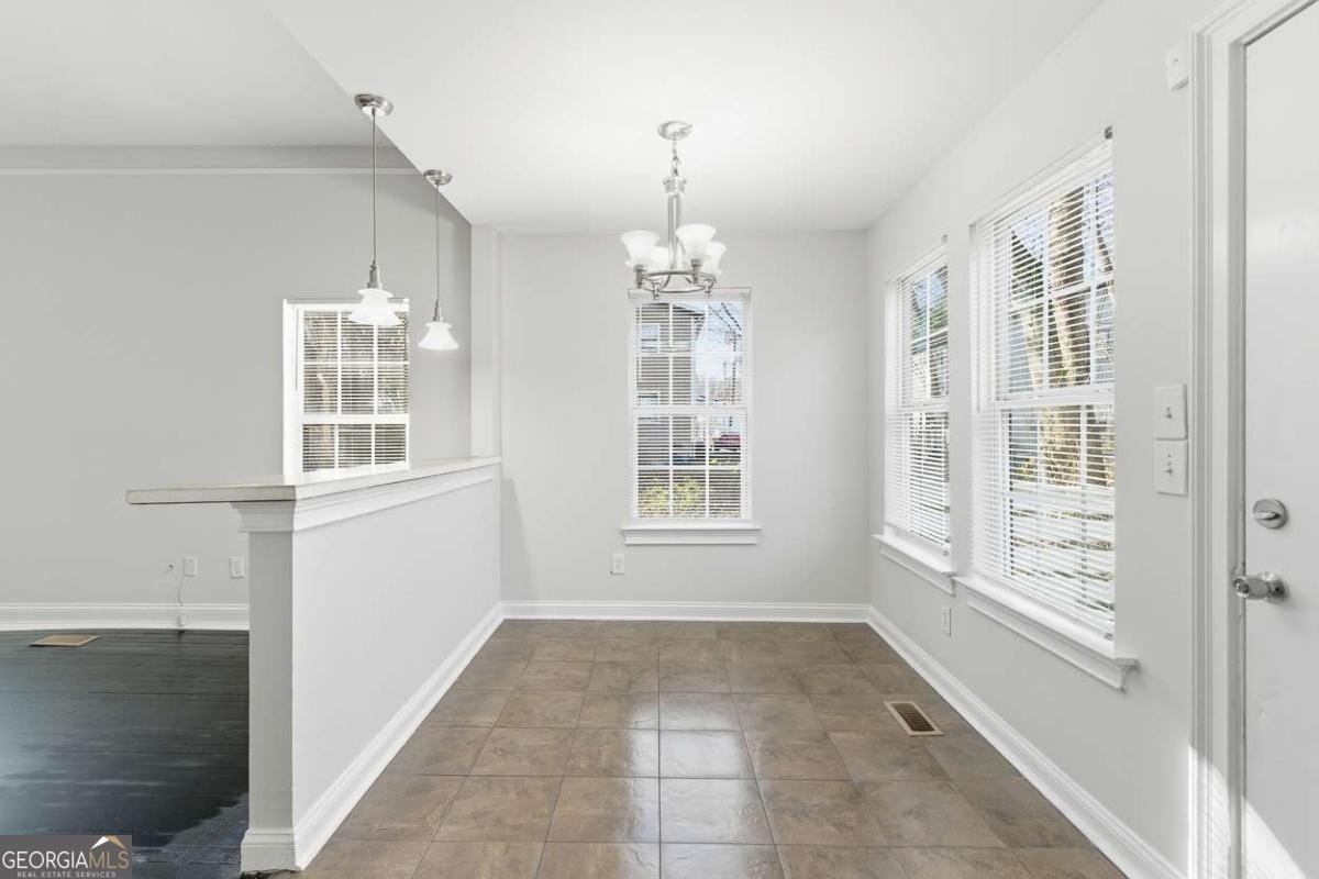 73 Atlanta Avenue Atlanta - 10