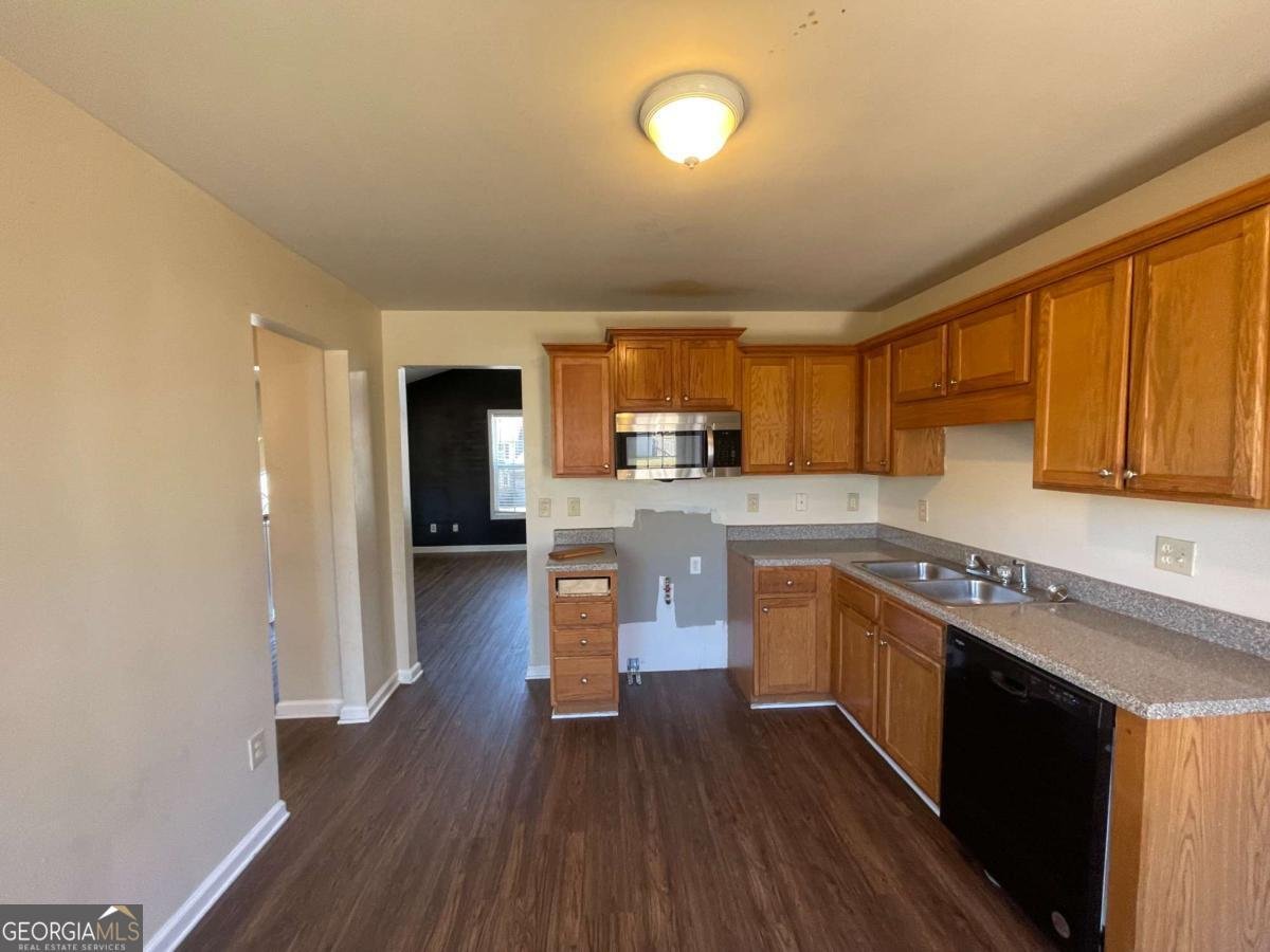 7510 Grayson Bridge Circle Douglasville - 8