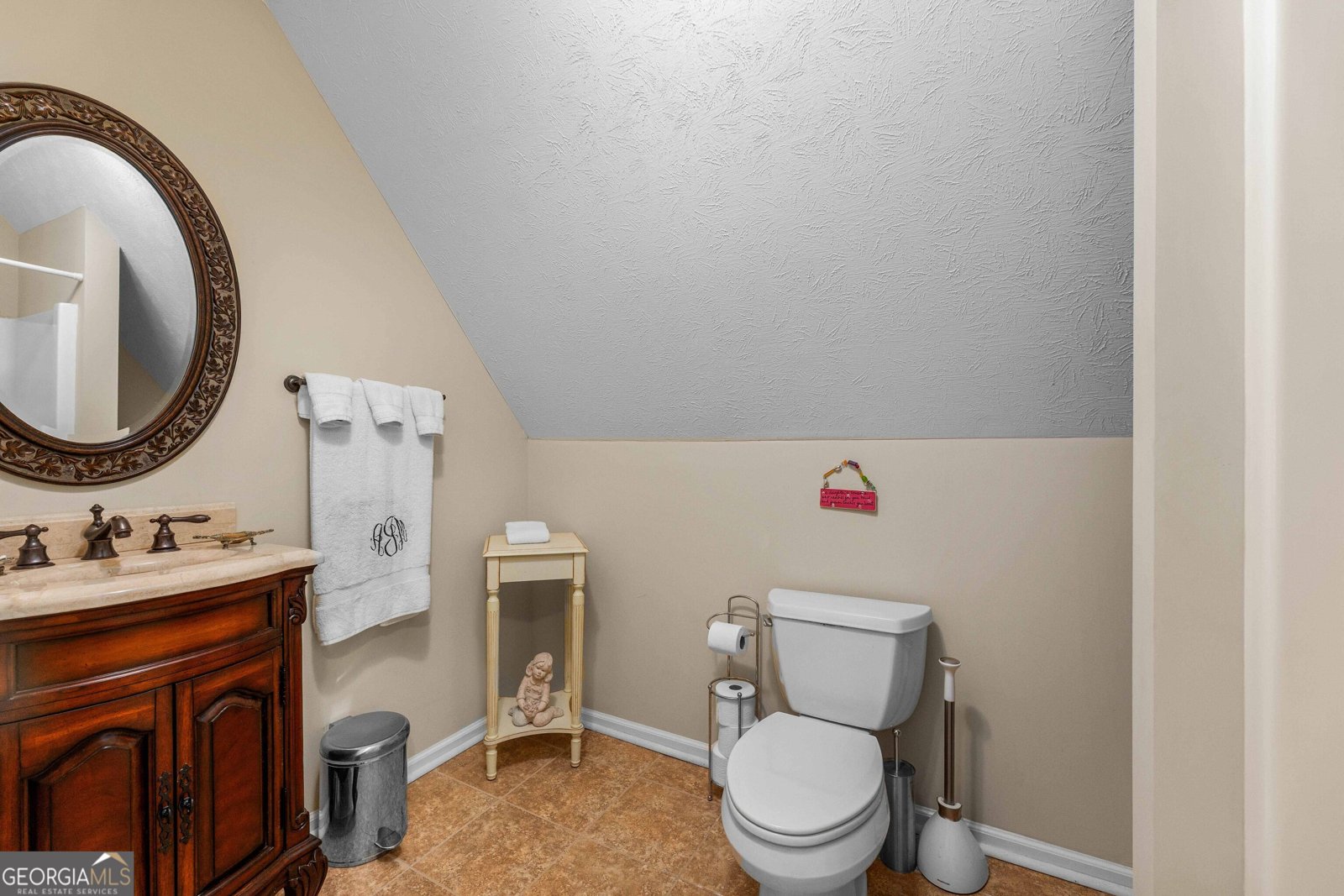 2000 Poplar Drive Columbus - 33