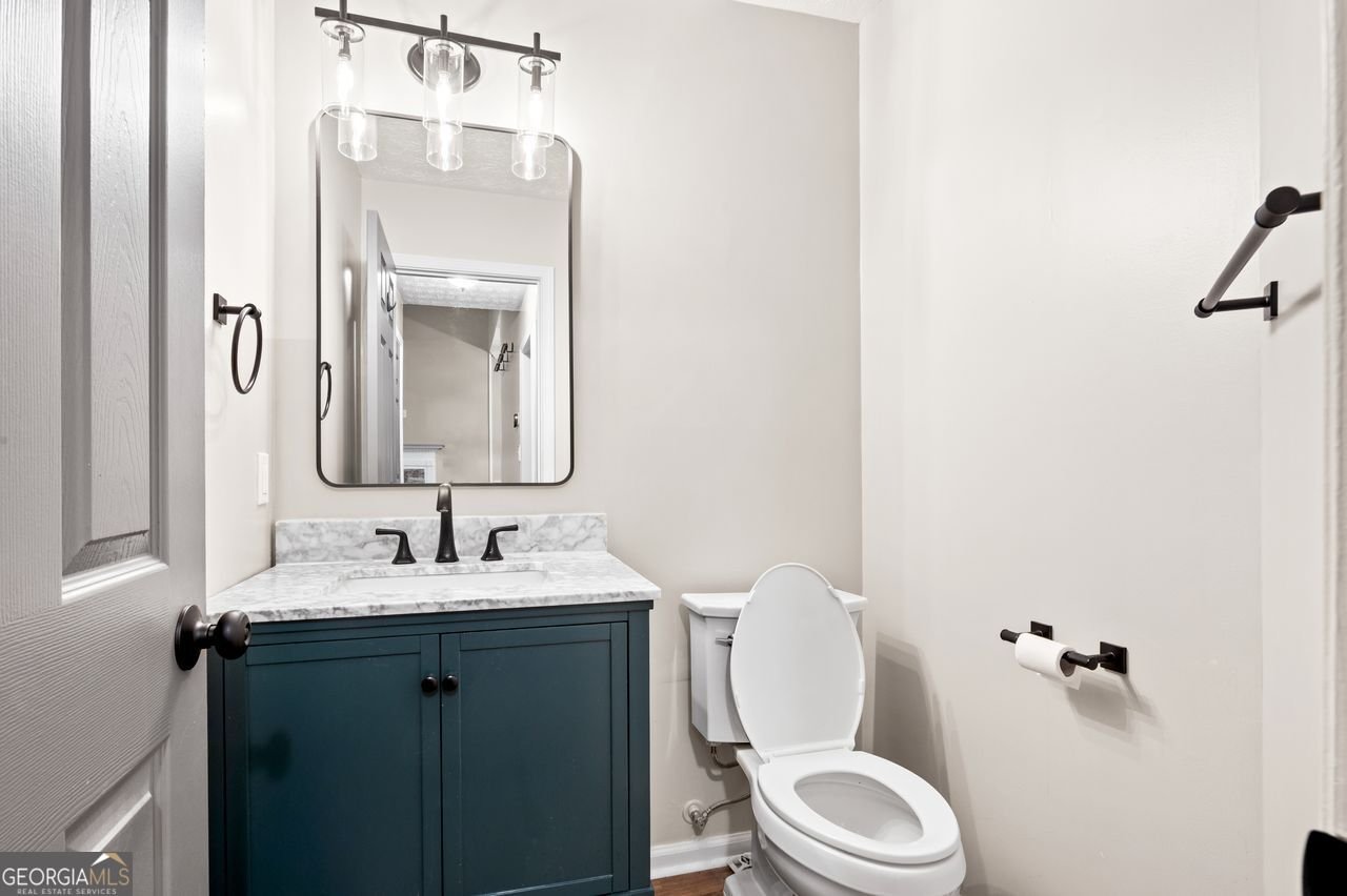 4042 GABLES Buford - 16