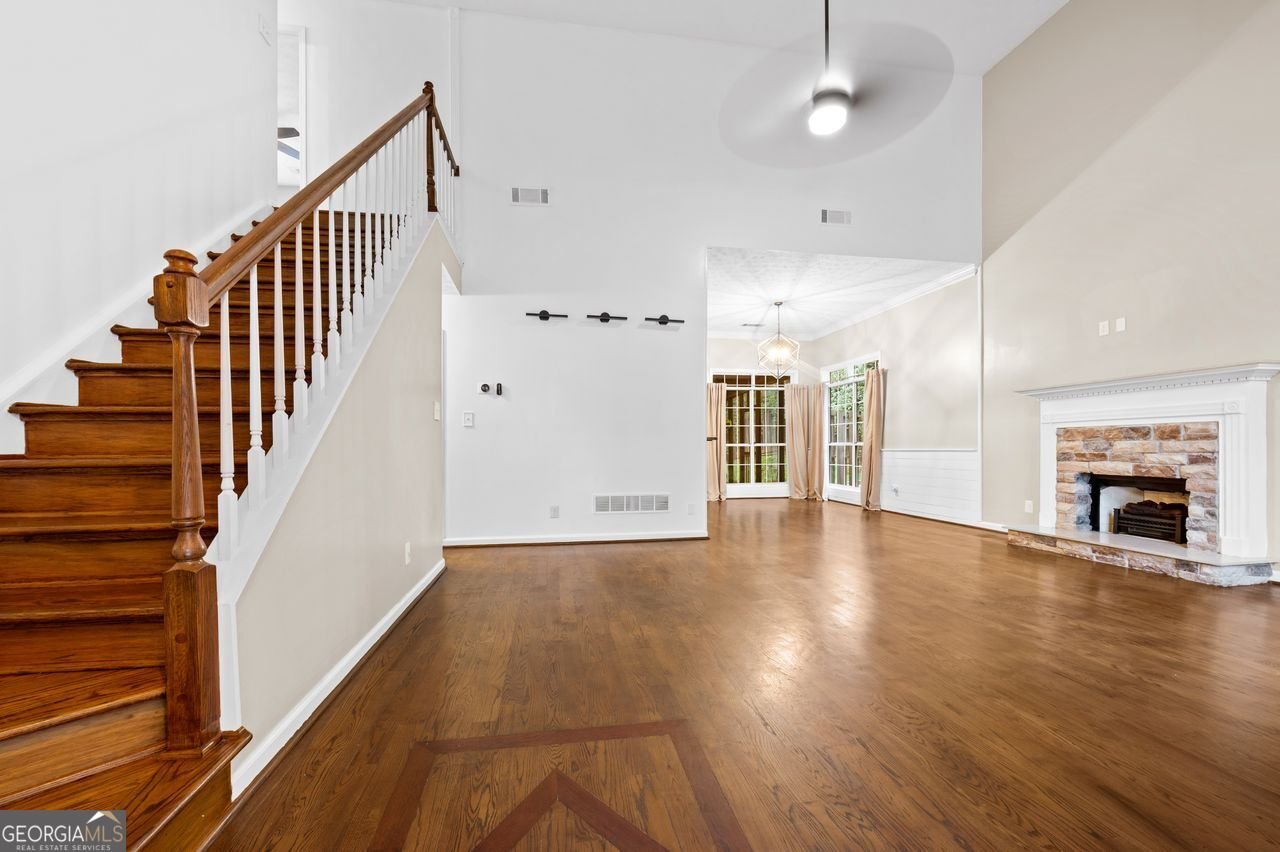 4042 GABLES Buford - 6