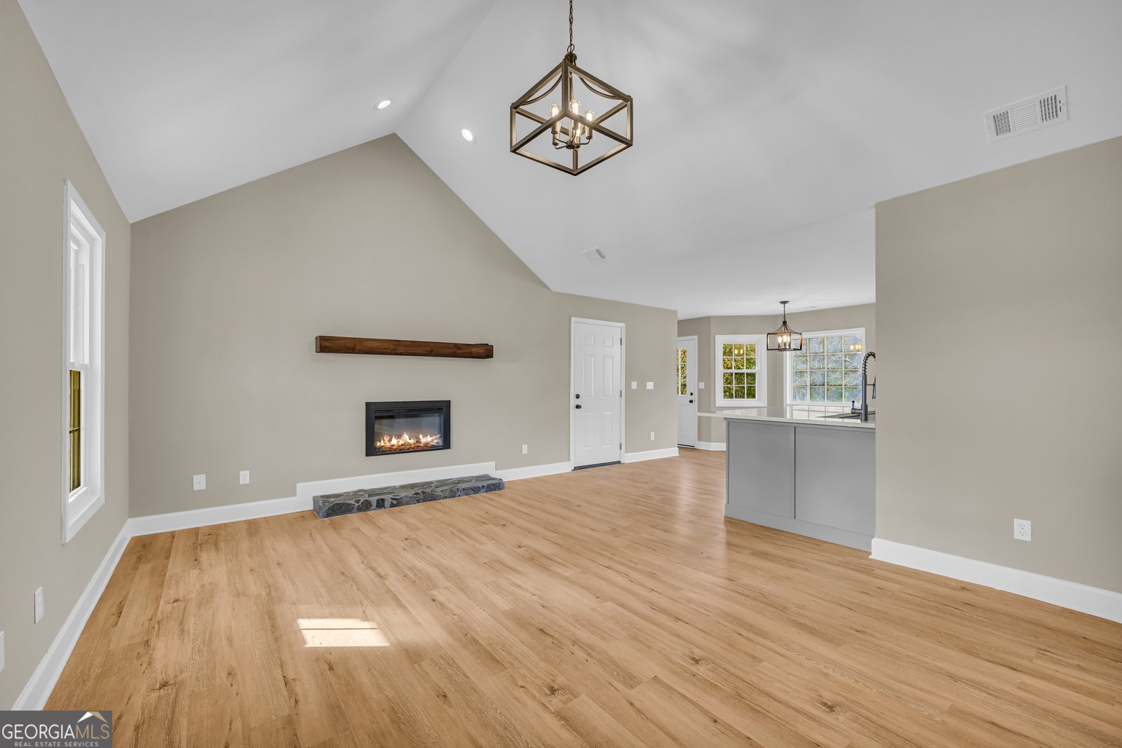 388 Kay Drive Winder - 8