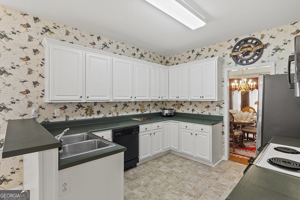 643 Millrun Court Macon - 25