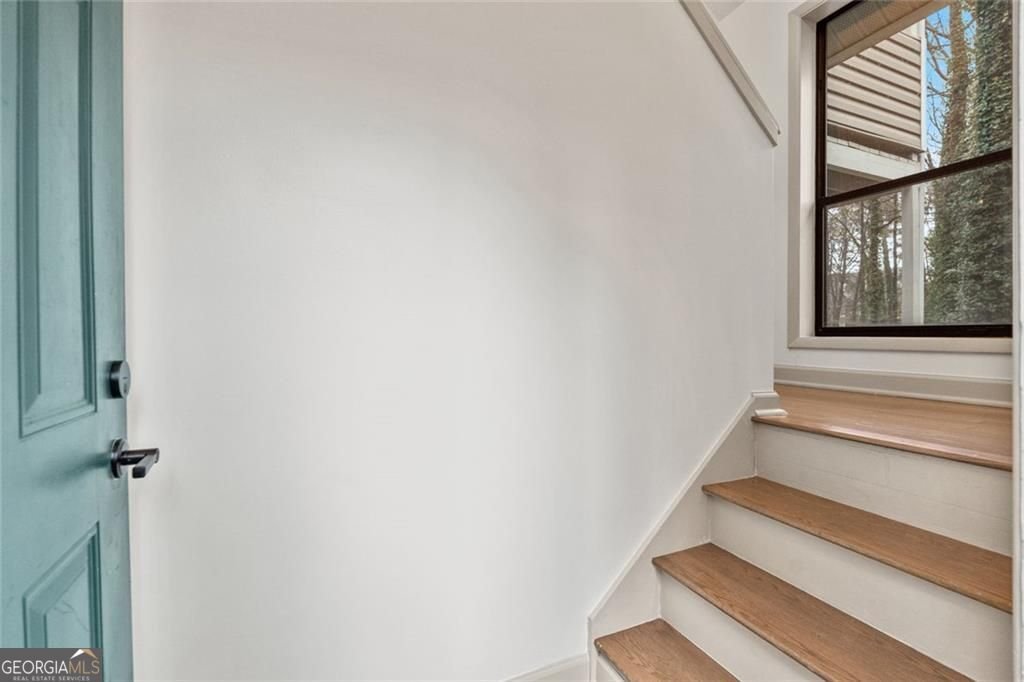 515 Wynnes Ridge Circle Circle Marietta - 3