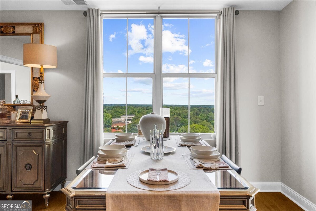 2881 Peachtree Road Atlanta - 19