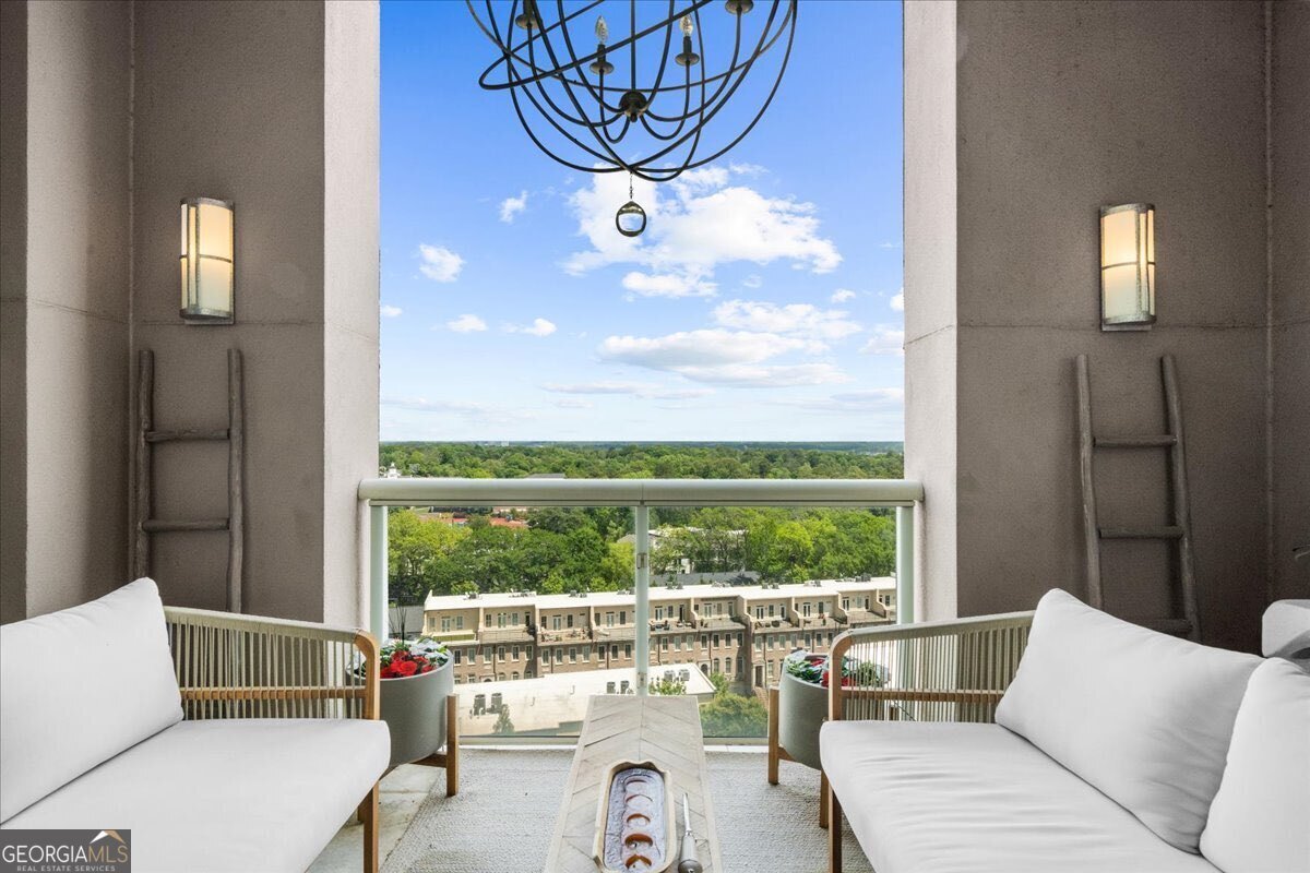 2881 Peachtree Road Atlanta - 2