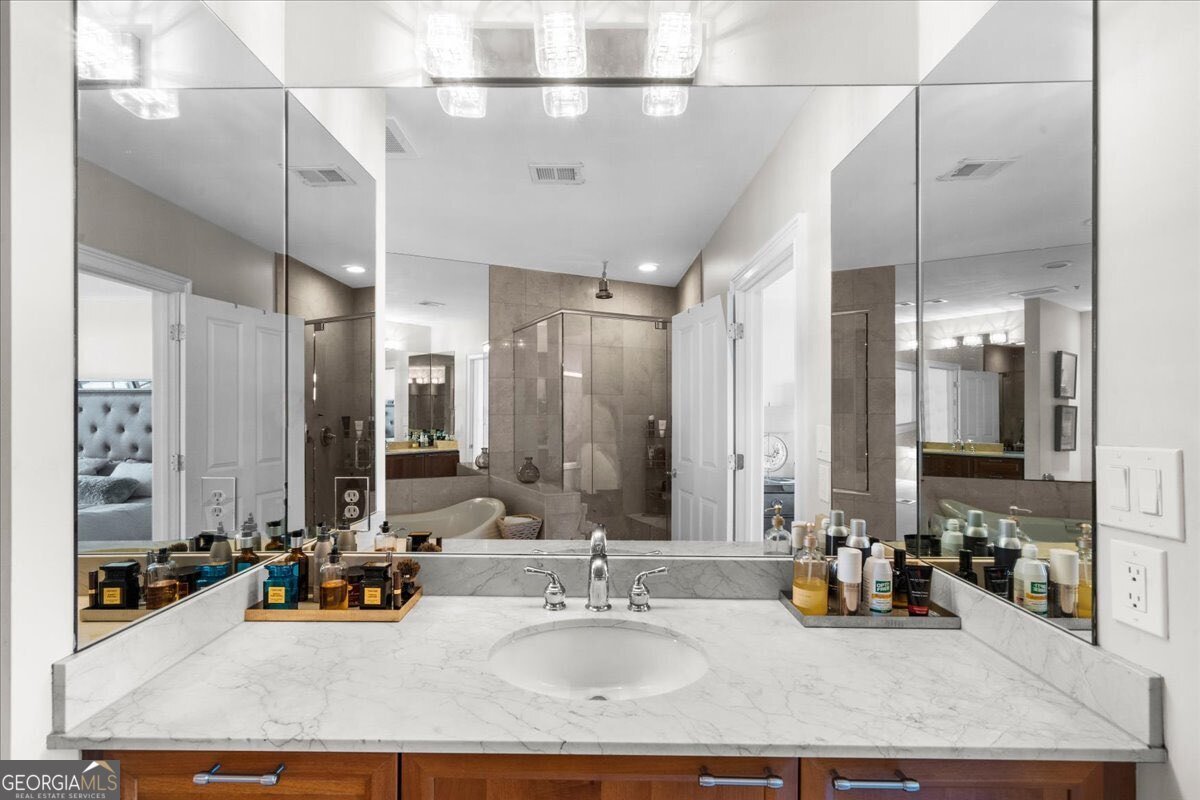 2881 Peachtree Road Atlanta - 45