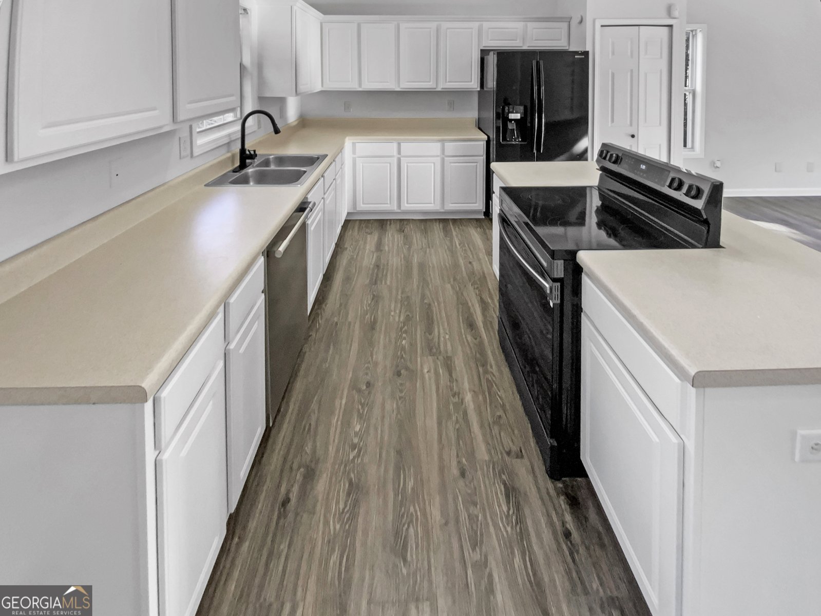 5910 Shadewater Drive Cumming - 2