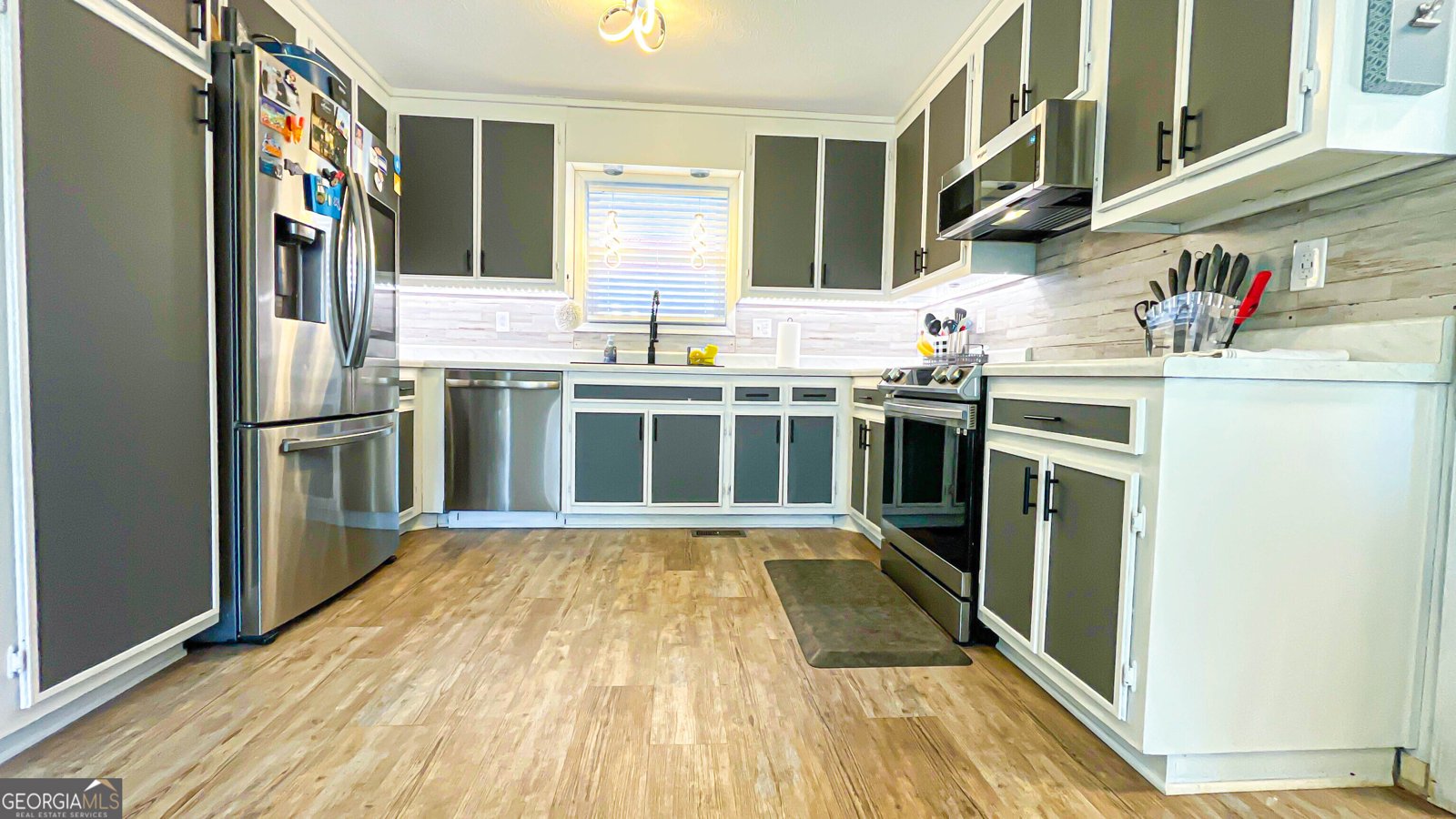 587 Highway 41 N Milner - 36