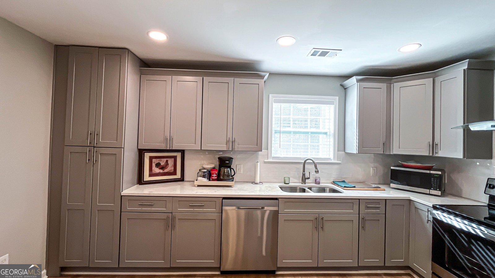 587 Highway 41 N Milner - 81