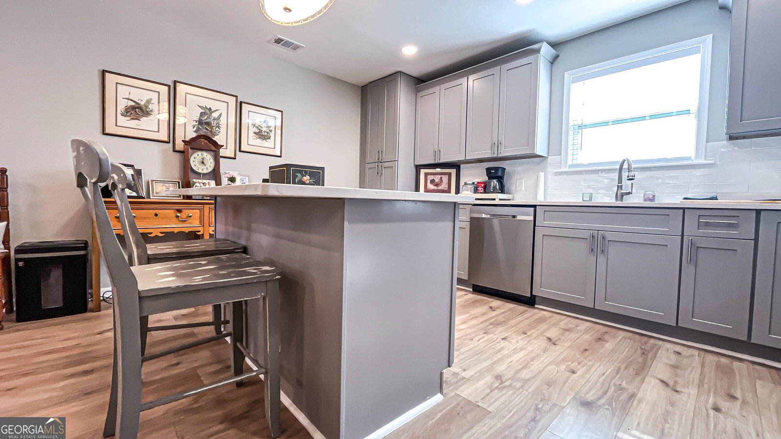 587 Highway 41 N Milner - 82