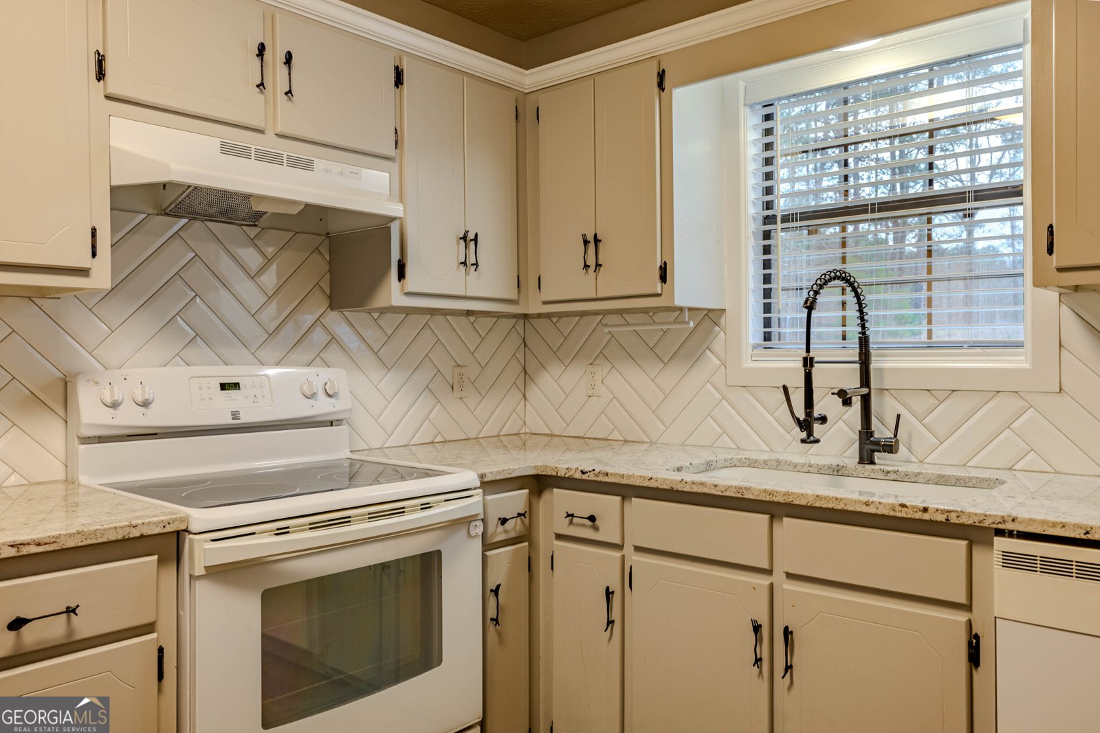 1673 Blacks Bluff Road Rome - 11