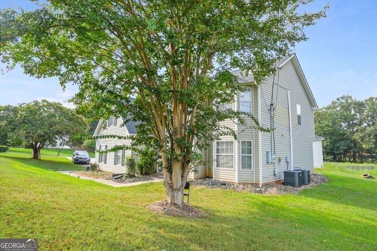 6060 Waterton Drive Lithonia - 6