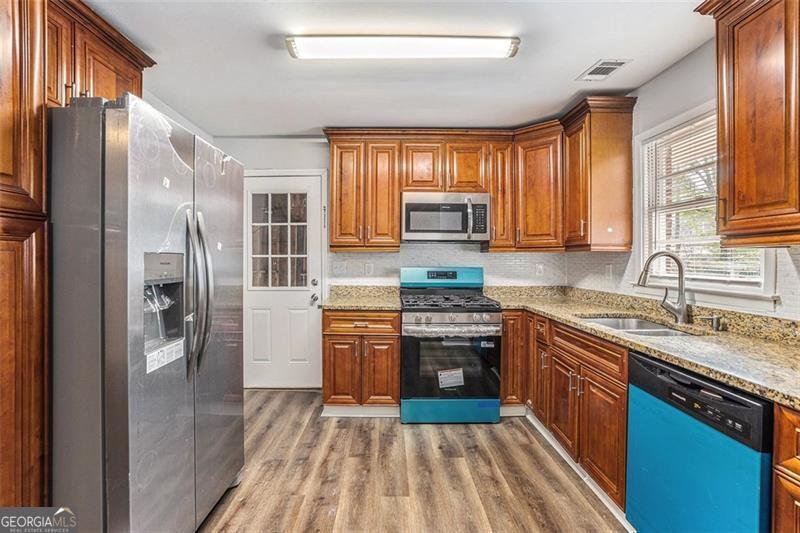 4229 ROCKBRIDGE HEIGHTS Drive Stone Mountain - 10