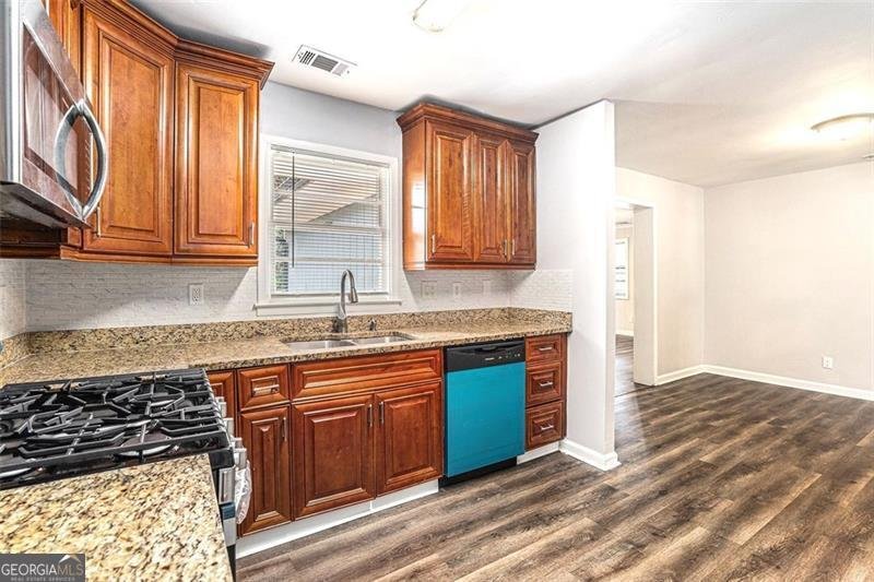 4229 ROCKBRIDGE HEIGHTS Drive Stone Mountain - 11