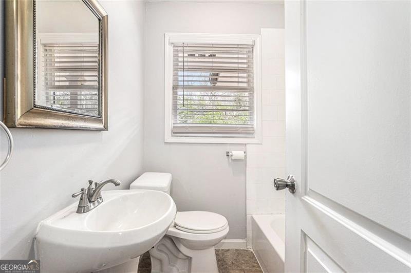 4229 ROCKBRIDGE HEIGHTS Drive Stone Mountain - 25