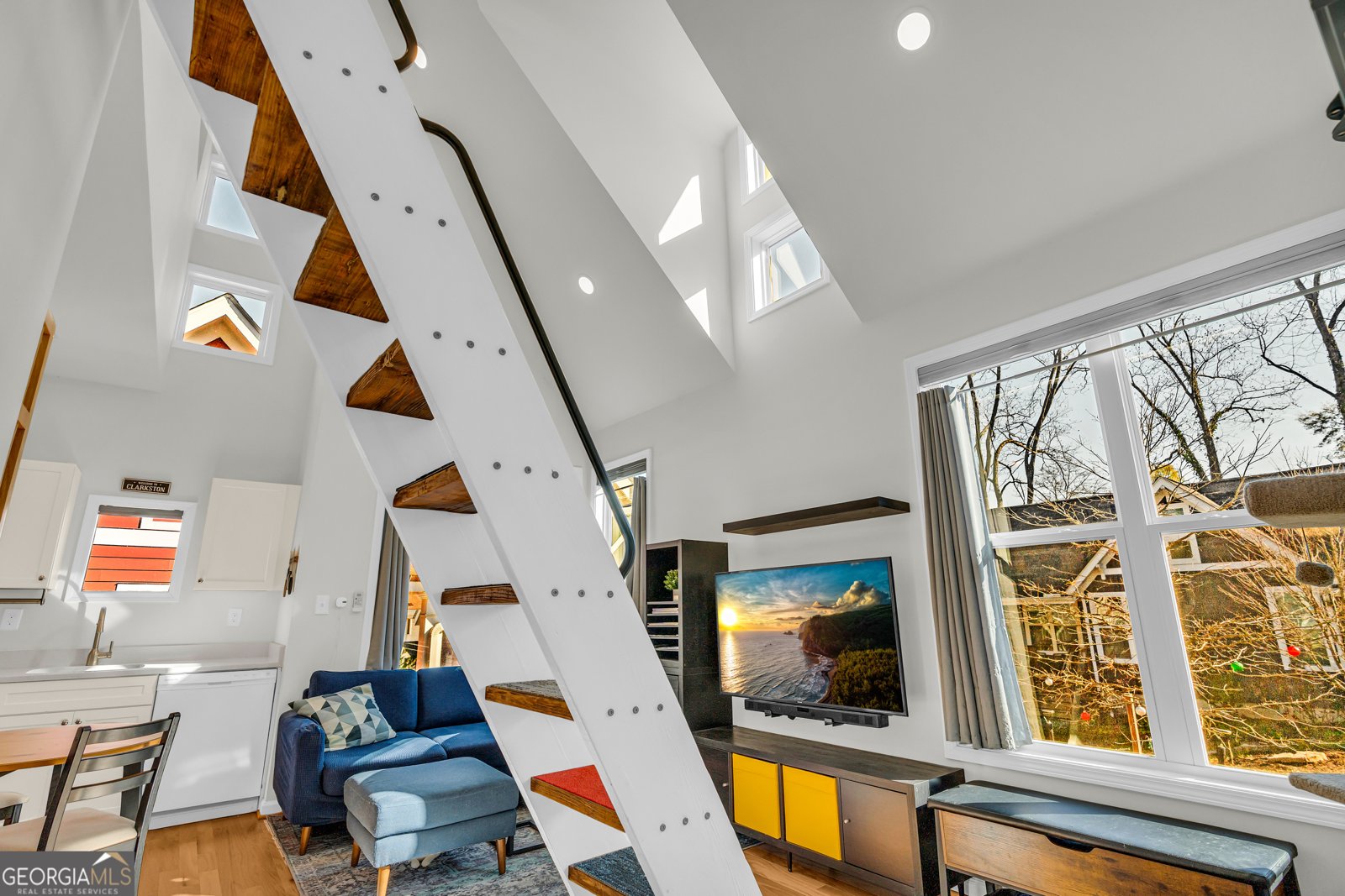 1186 Vaughan Street Clarkston - 13