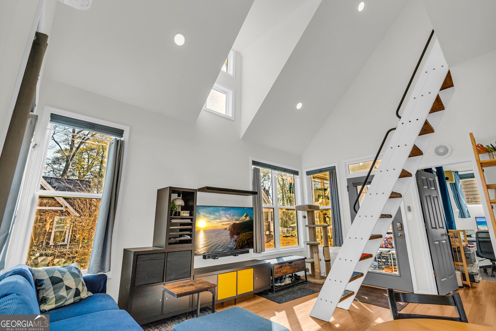 1186 Vaughan Street Clarkston - 14