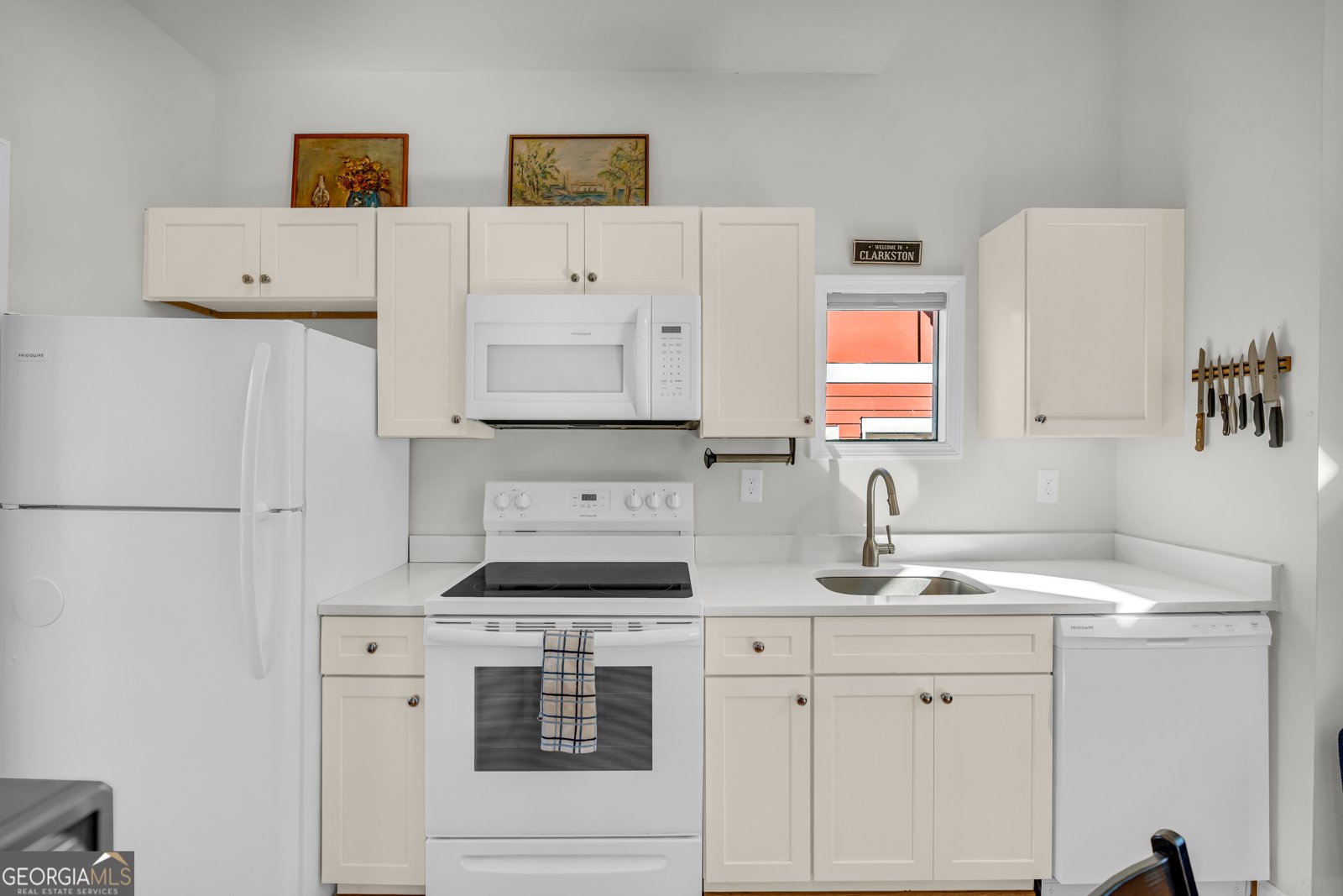 1186 Vaughan Street Clarkston - 19