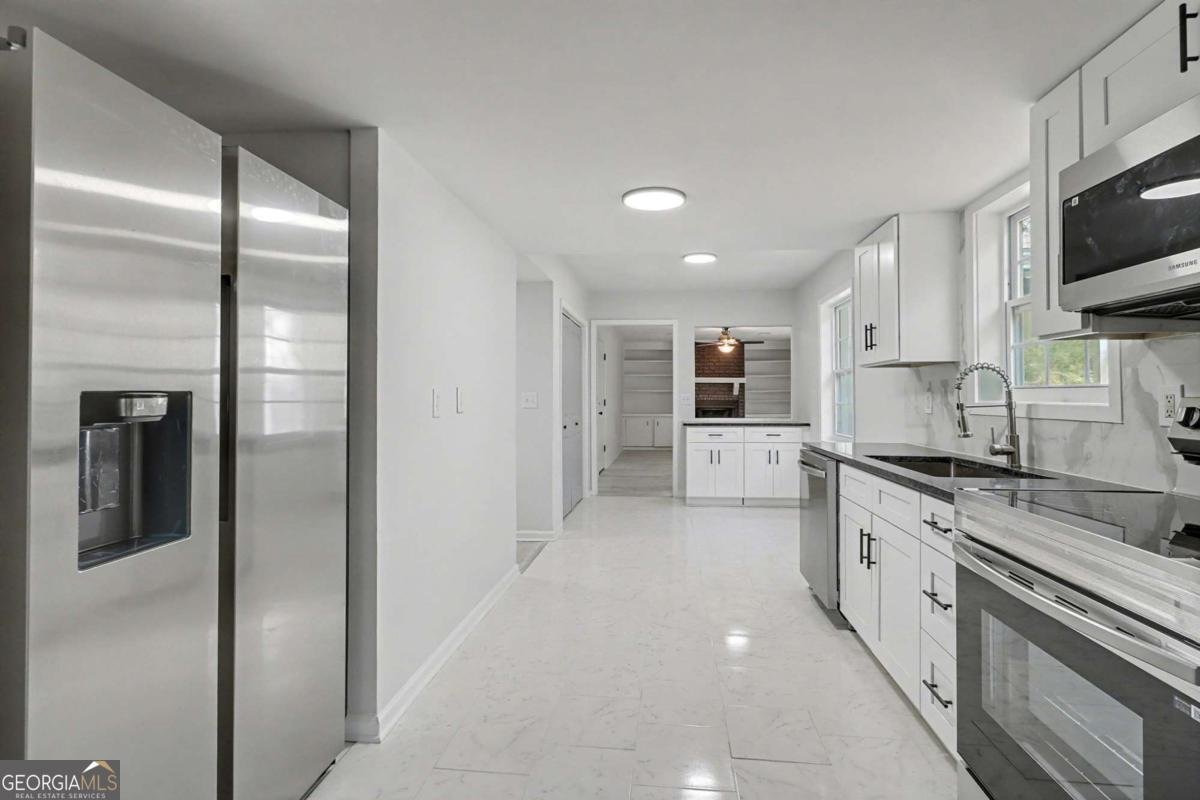 432 Rock Meadow Drive Stone Mountain - 6