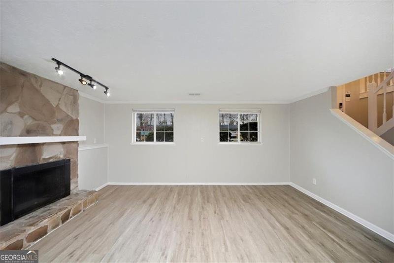 3394 DEARWOOD Lilburn - 9