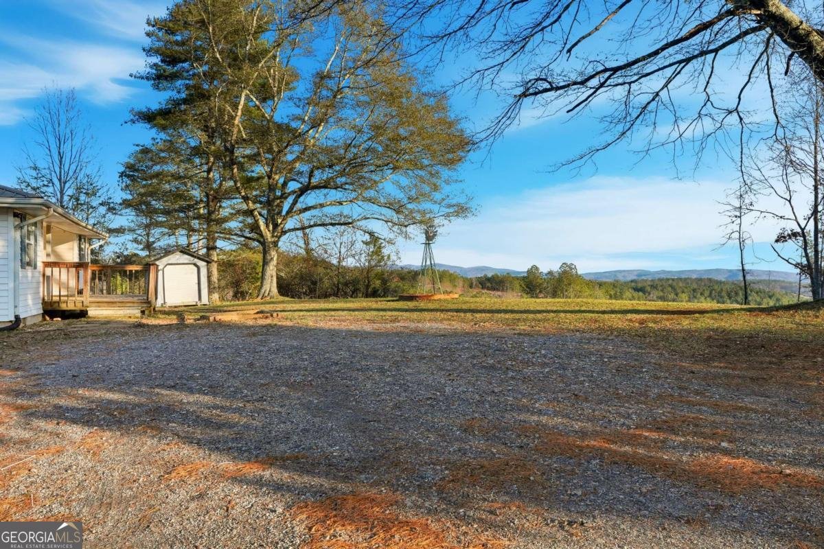 572 Young Loop Fairmount - 24