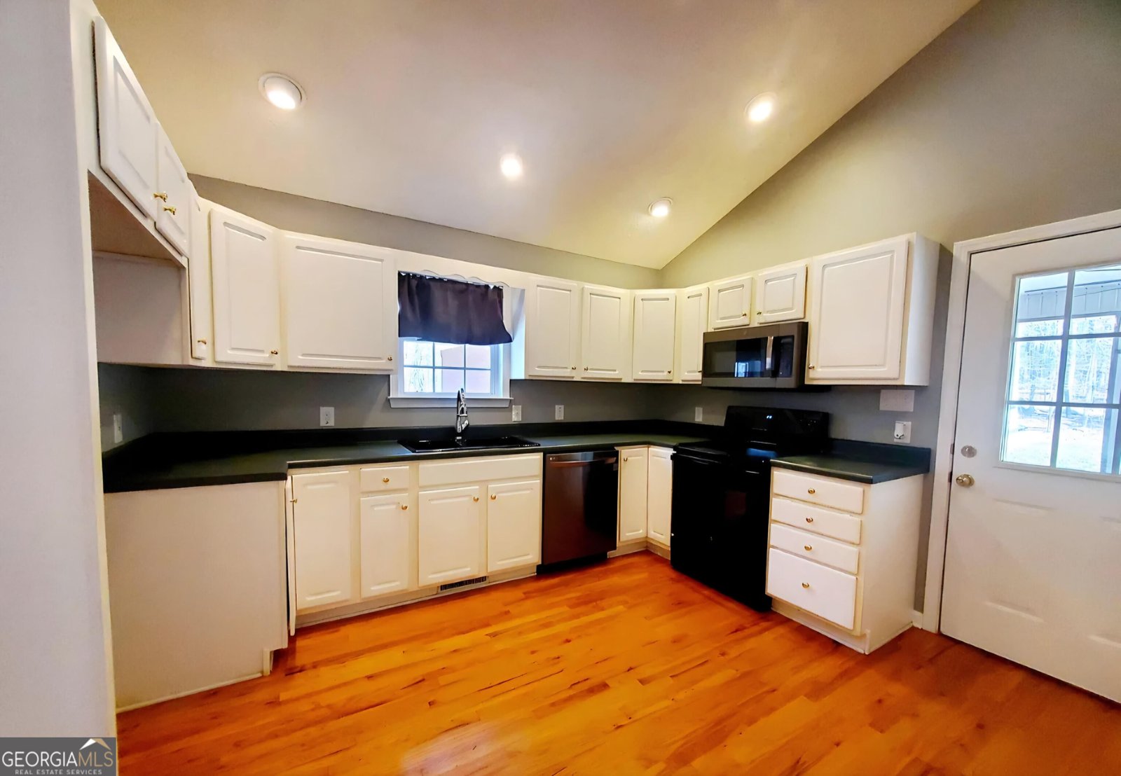 453 Jackson Lake Inn Road Jackson - 11