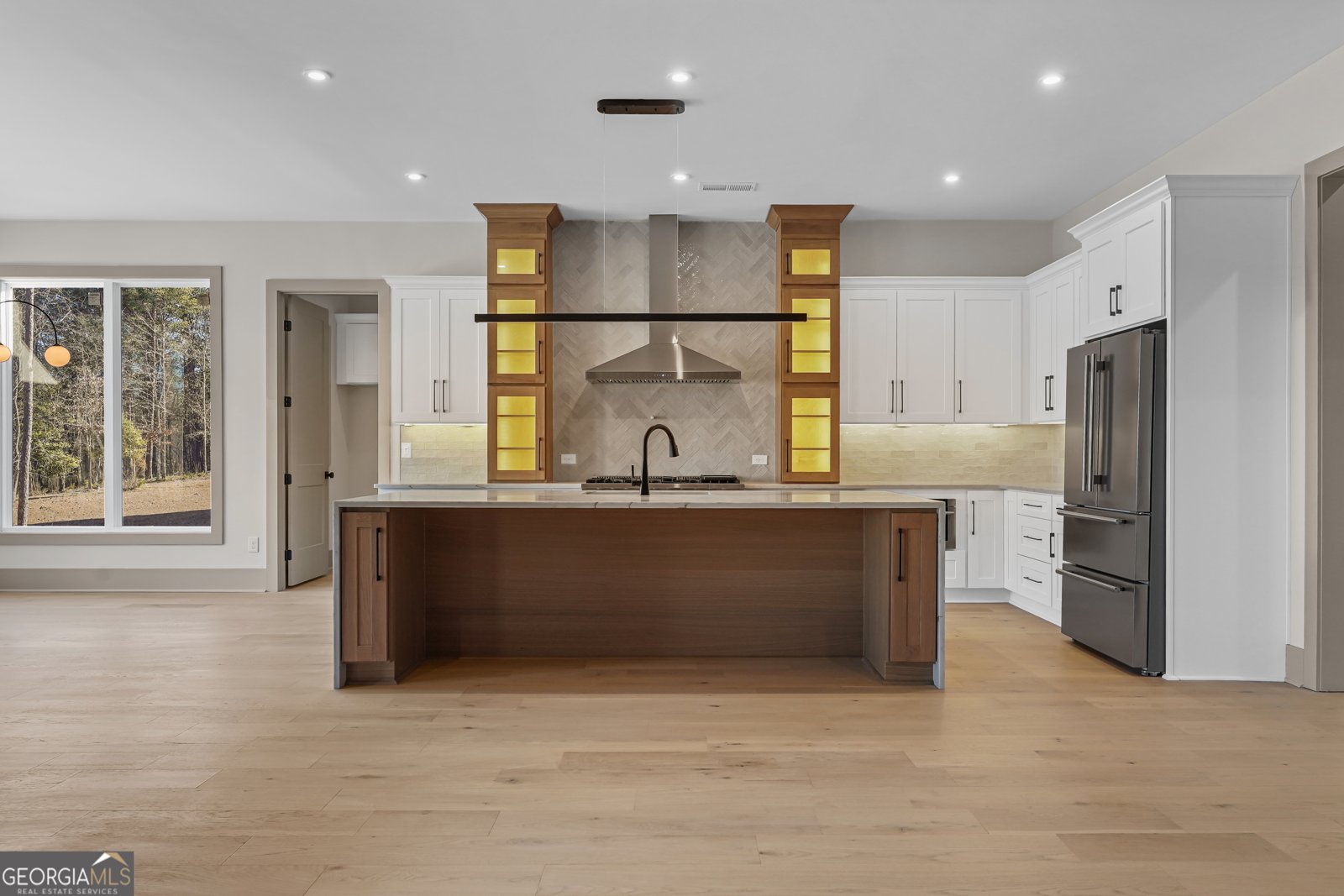 6084 BLUEWATER Boulevard Gainesville - 23