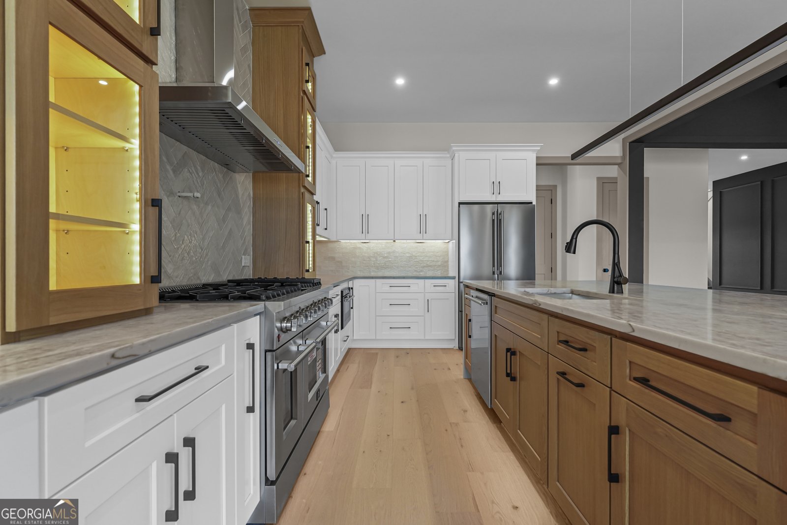 6084 BLUEWATER Boulevard Gainesville - 29