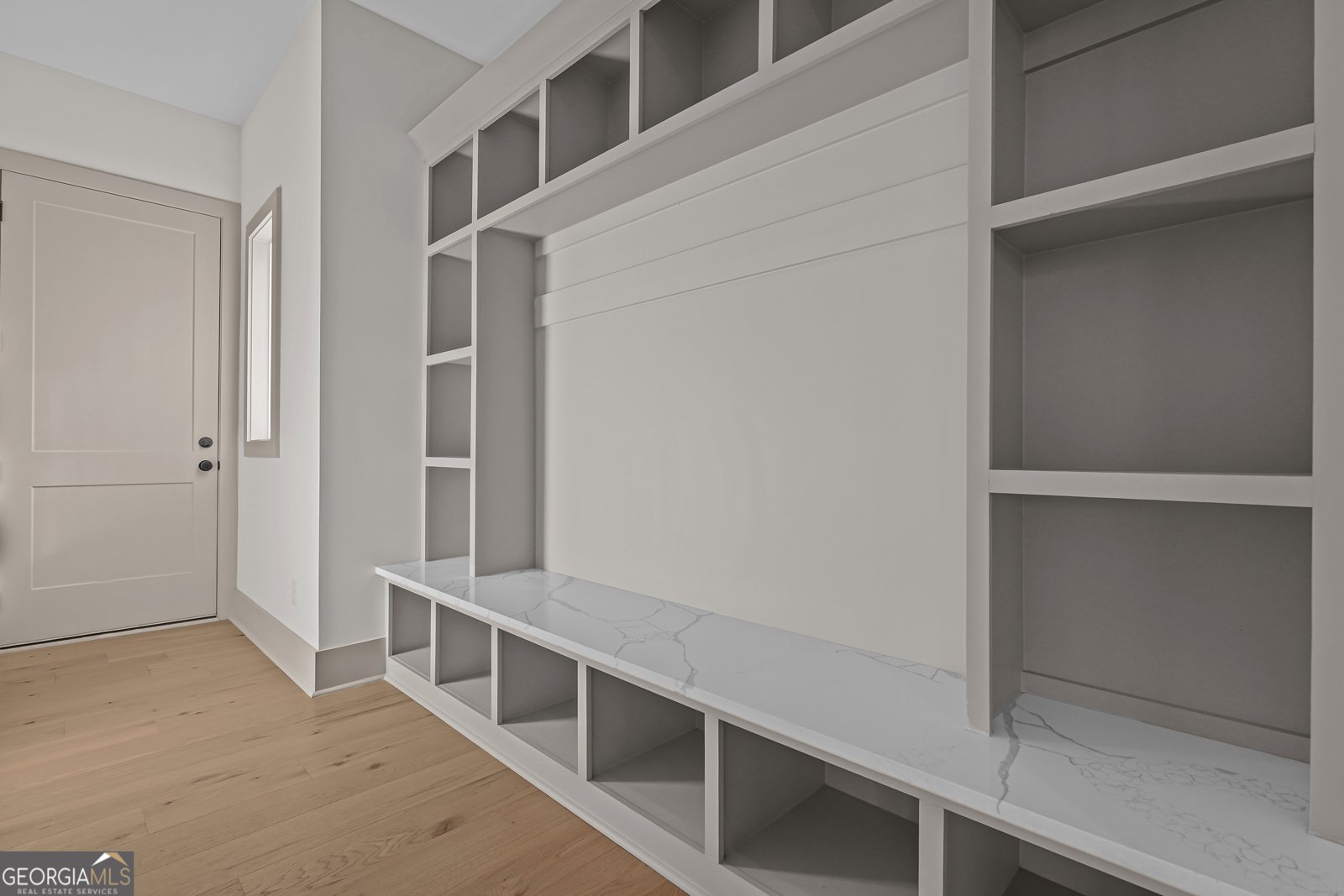 6084 BLUEWATER Boulevard Gainesville - 35