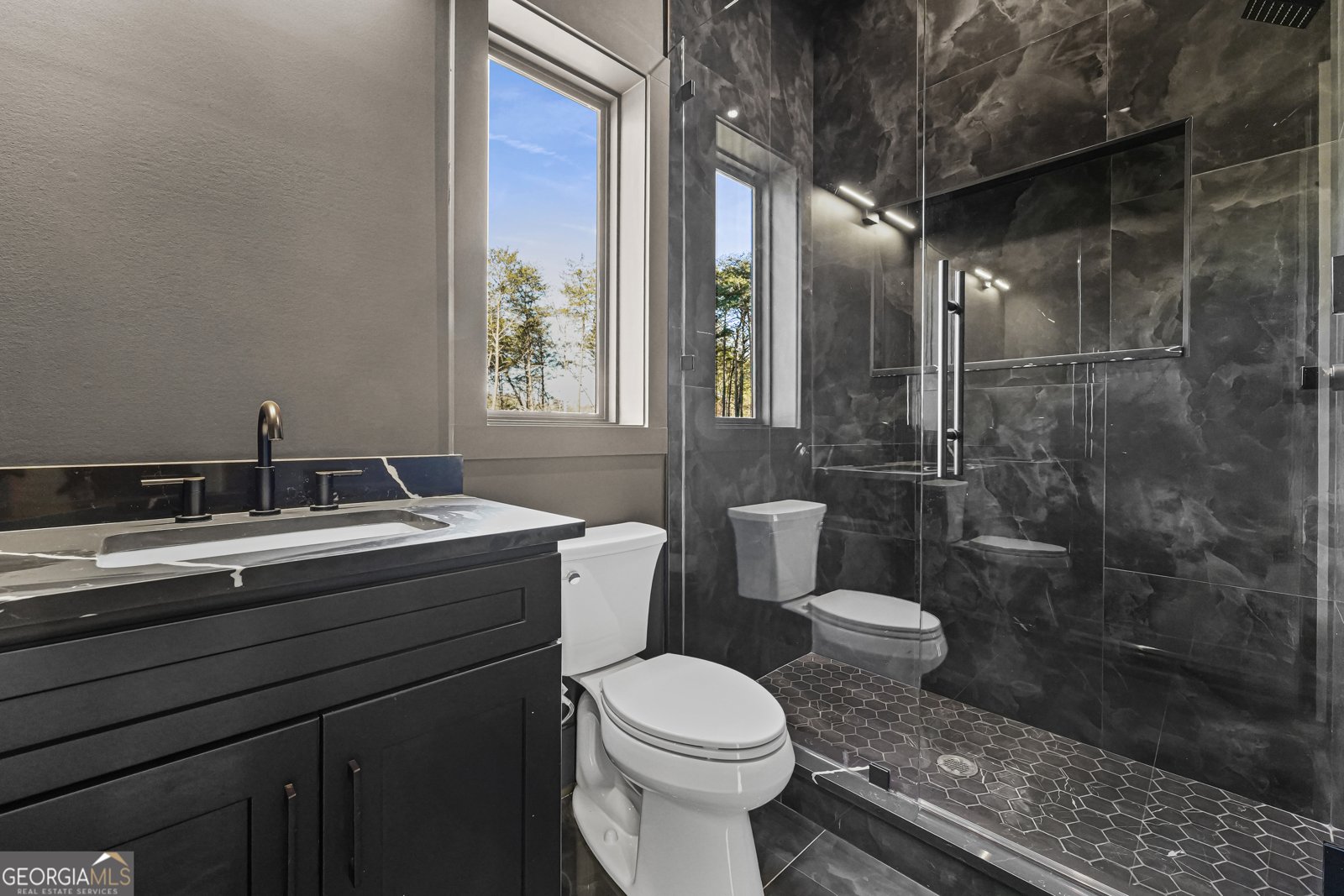 6084 BLUEWATER Boulevard Gainesville - 44