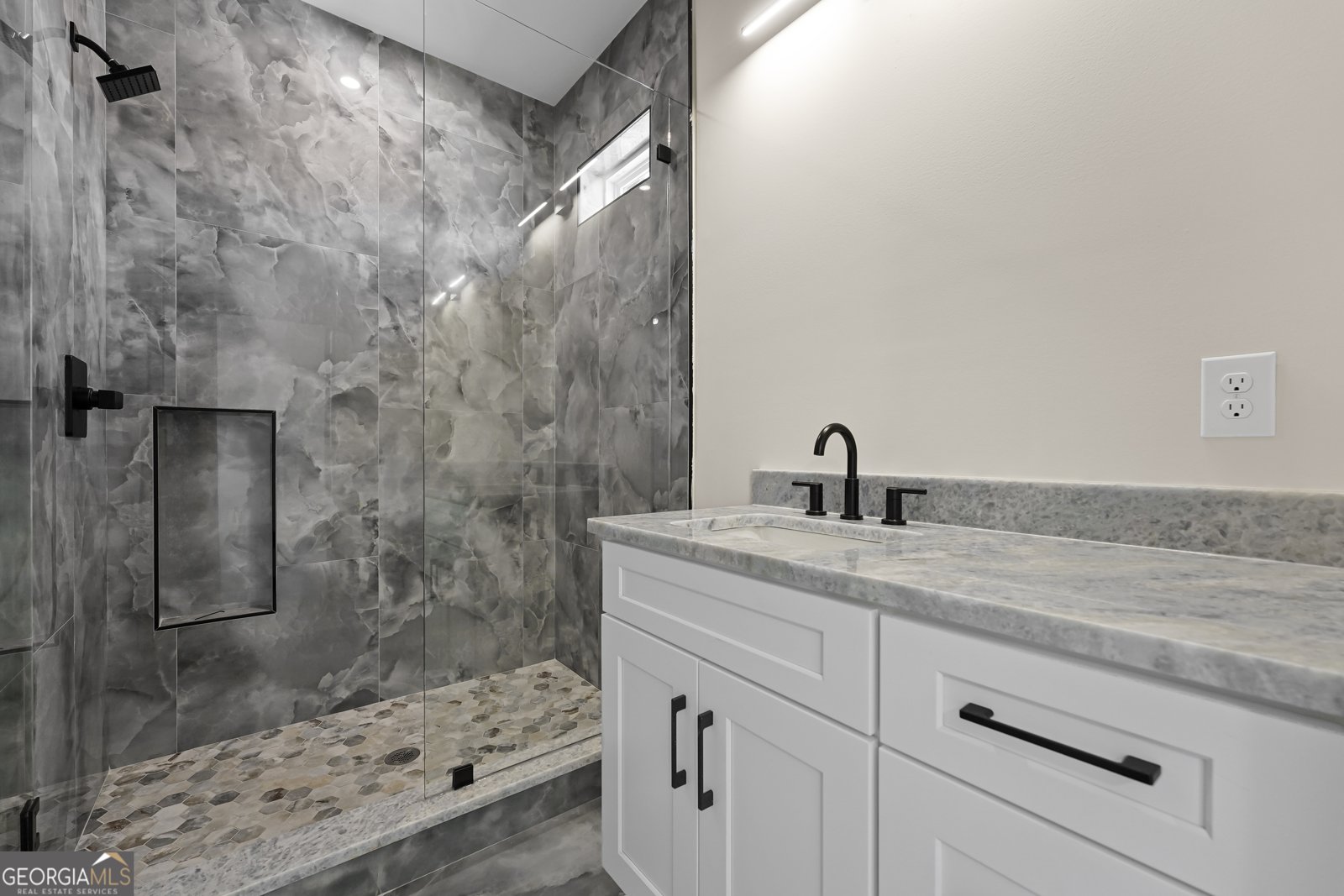 6084 BLUEWATER Boulevard Gainesville - 56