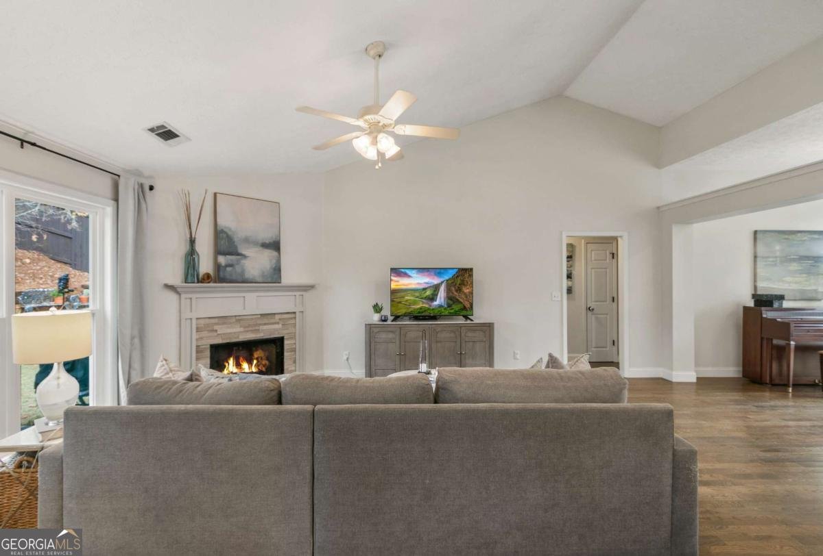 232 Clarion Road Lawrenceville - 13