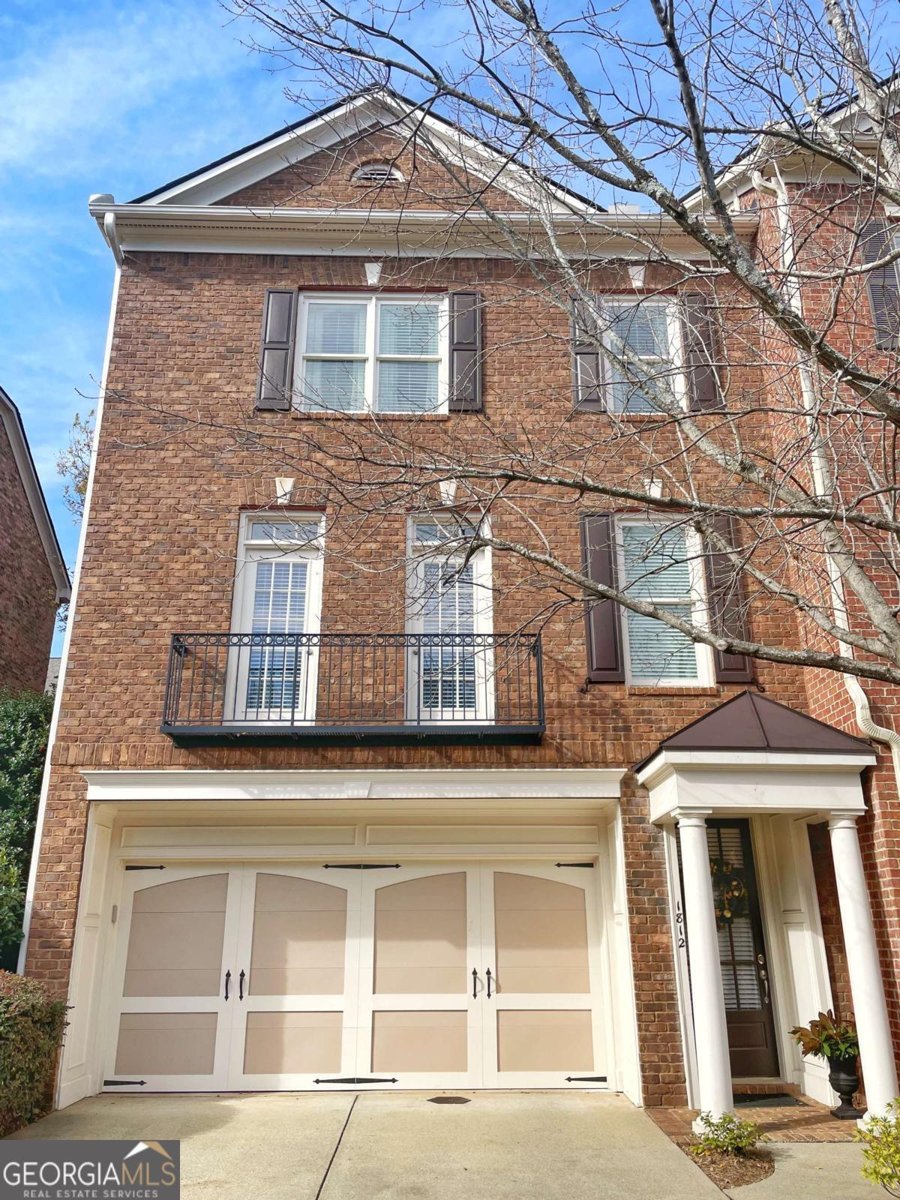 1812 Adagio Drive Alpharetta - main photo